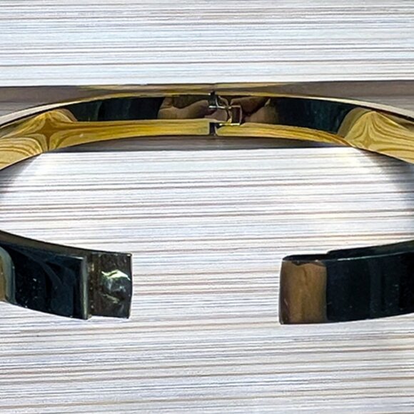 14K Gold Plate over Stainless Steel Lotus Hinged Bracelet  NWOT - Picture 2 of 3